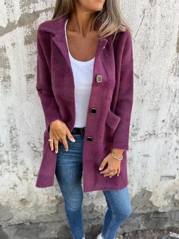 Ophelia - Elegant, coarse coat