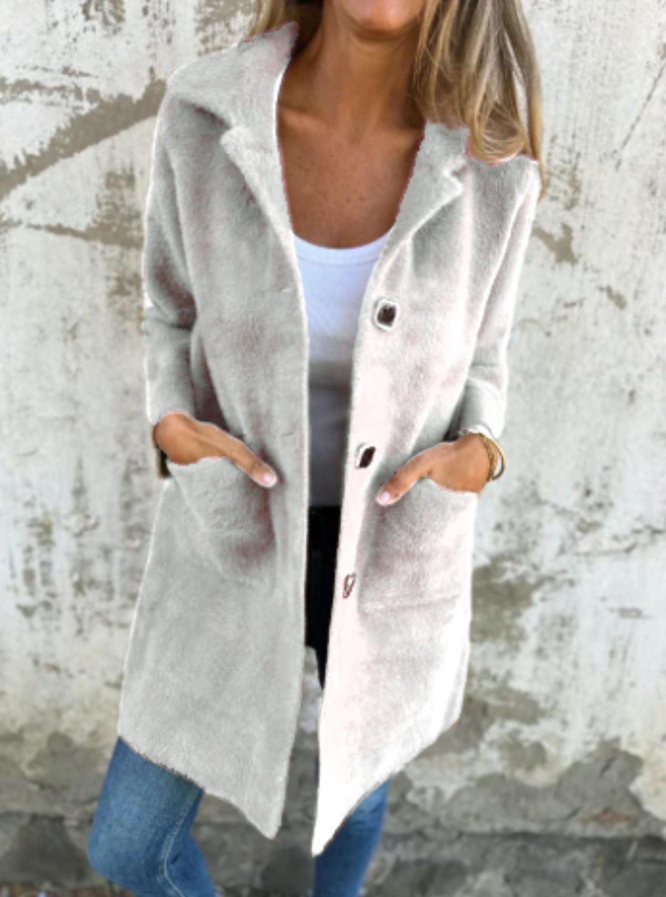 Ophelia -  Elegant, coarse coat