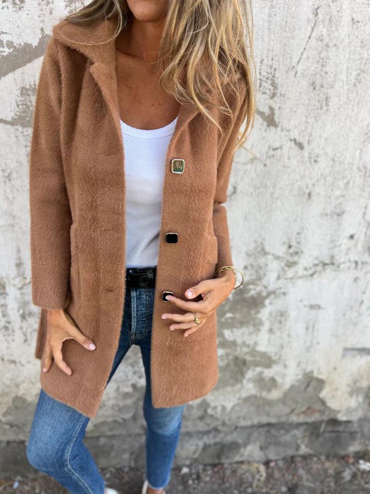 Ophelia -  Elegant, coarse coat